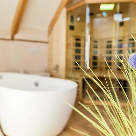 Haus Meeresleuchten Mit Sauna- Und Erlebnisbadnutzung