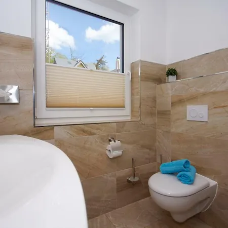 Haus Meeresleuchten Mit Sauna- Und Erlebnisbadnutzung Sellin (Rugen)