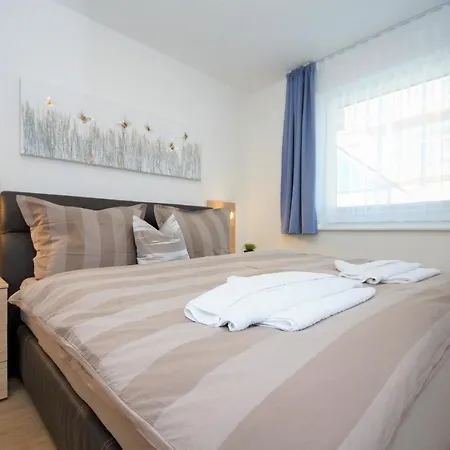 Haus Meeresleuchten Mit Sauna- Und Erlebnisbadnutzung 아파트 Sellin (Rugen)