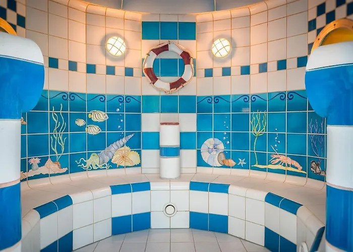 Haus Meeresleuchten Mit Sauna- Und Erlebnisbadnutzung * Sellin (Rugen)