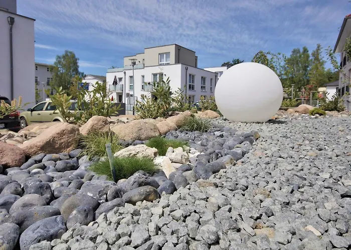 Haus Meeresleuchten Mit Sauna- Und Erlebnisbadnutzung * Sellin (Rugen)